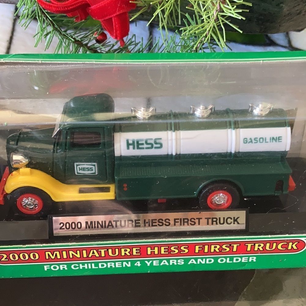 2000 Miniature Hess First Truck New Vintage NIB - Picture 4 of 7